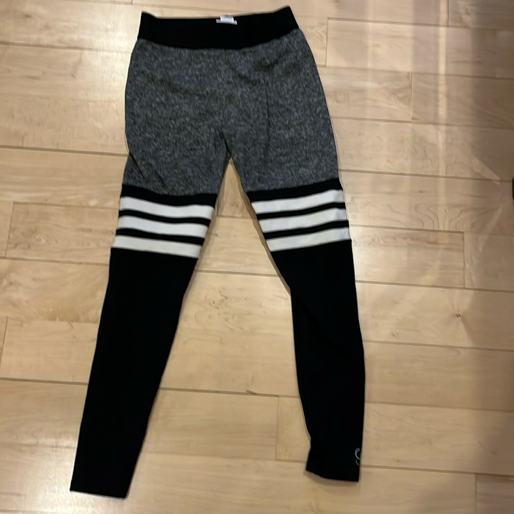 Bombshell Leggings